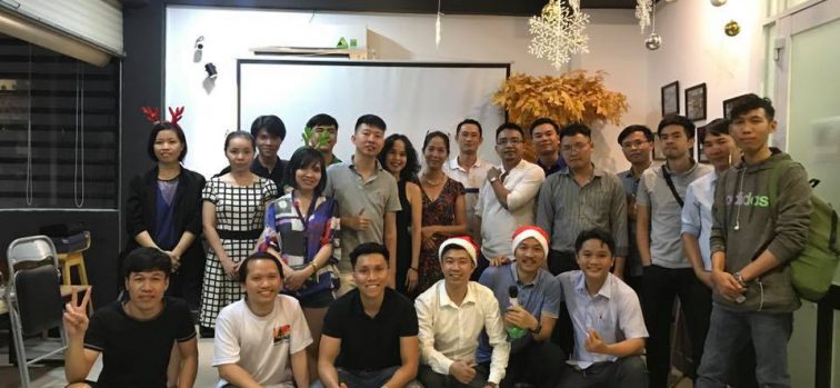 ezCloud tham dự buổi meeting: "Bí mật kinh doanh Airbnb" 28/12/2018