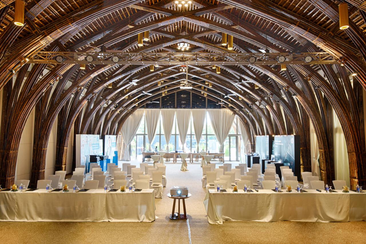 thiet ke mang hoi huong truyen thong tai khach san nama retreat DN