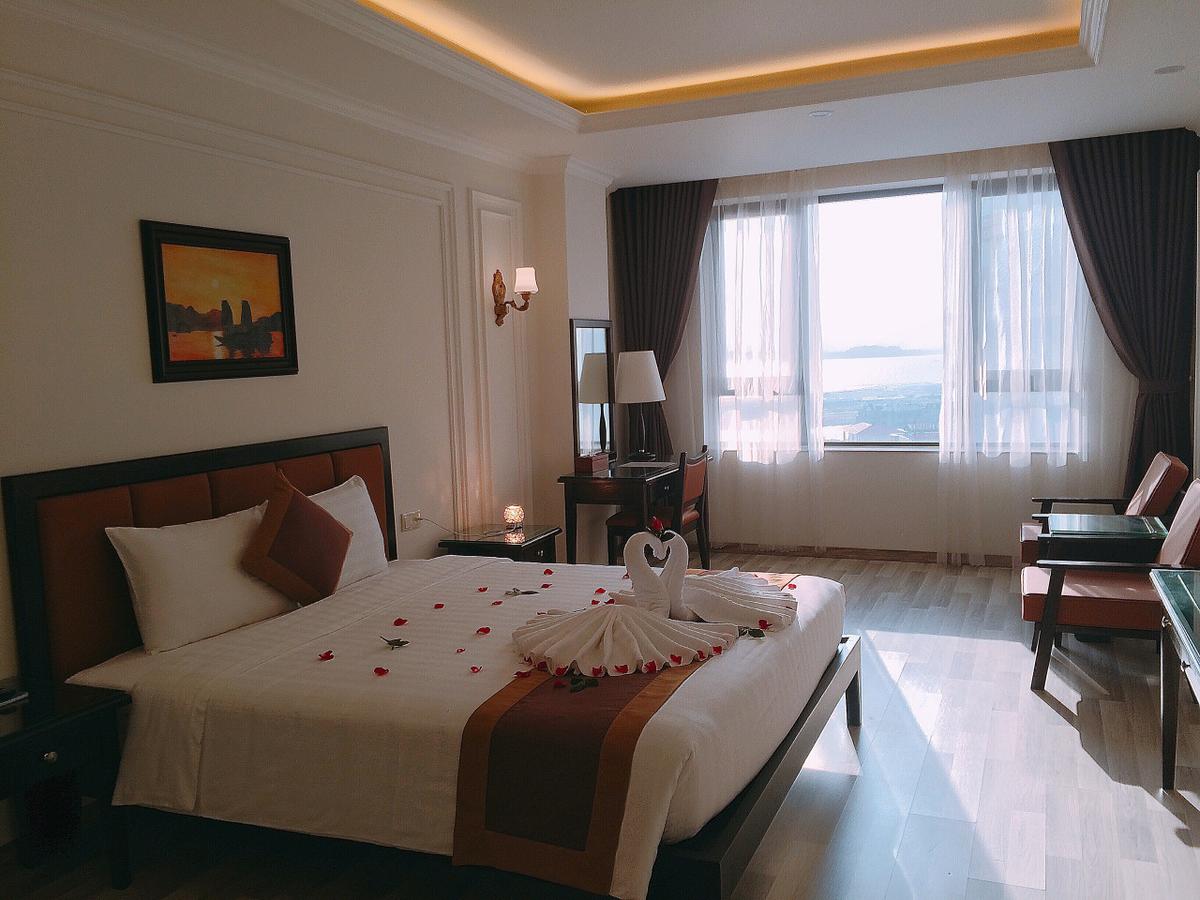 Khách sạn Galaxy Hạ Long 1