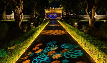 Tour đêm Văn Miếu Quốc Tử Giám: Trải nghiệm di sản về đêm không thể bỏ lỡ tại Hà Nội