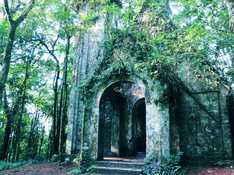 Nhà thờ đổ Ba Vì