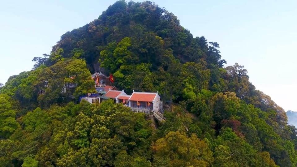 Đỉnh Tản Viên Ba Vì