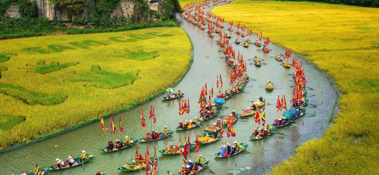 Du Lịch Ninh Bình: Bỏ Túi Kinh Nghiệm Khám Phá “Vịnh Hạ Long Trên Cạn”
