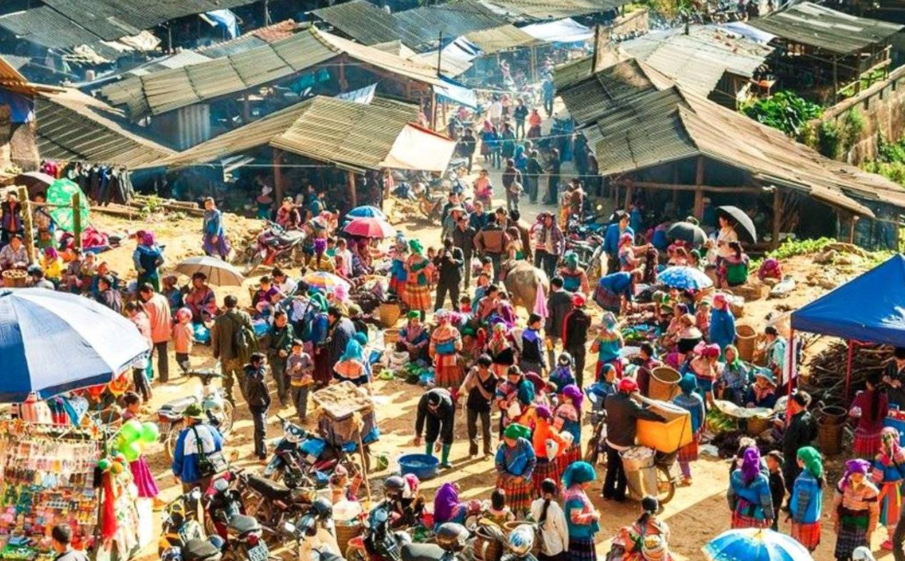 Chợ phiên Đồng Văn