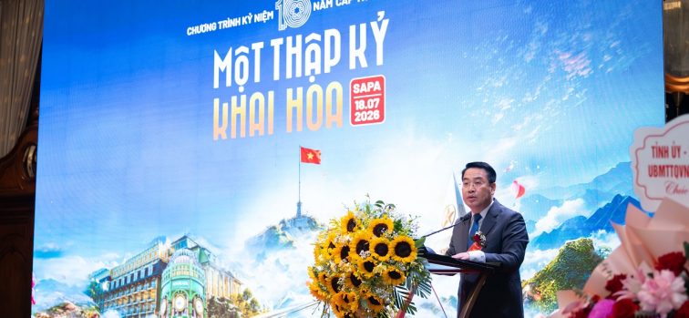 ezCloud được vinh danh Top 10 “Đối tác Chiến lược Khai hoa” của Sun World Fansipan Legend
